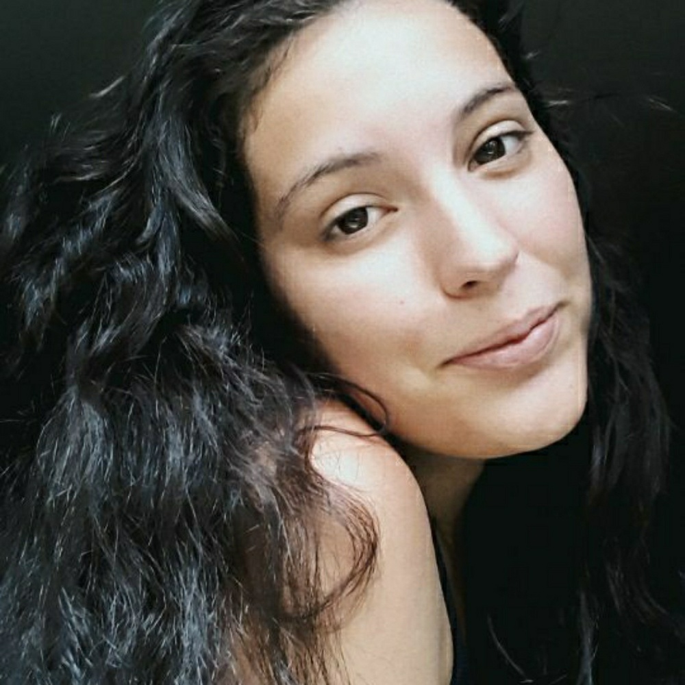 Meet your Posher, Kayla